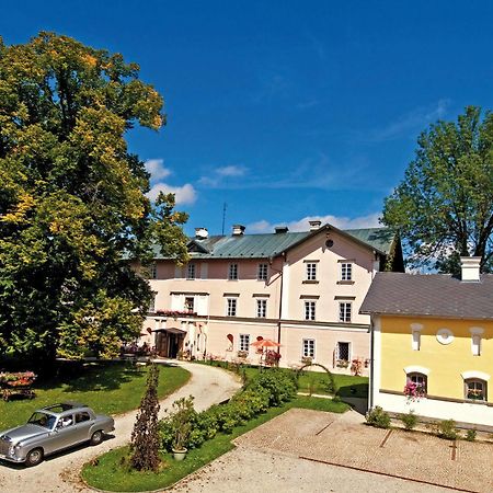 Schlosshotel Zamek Zdíkov Екстериор снимка